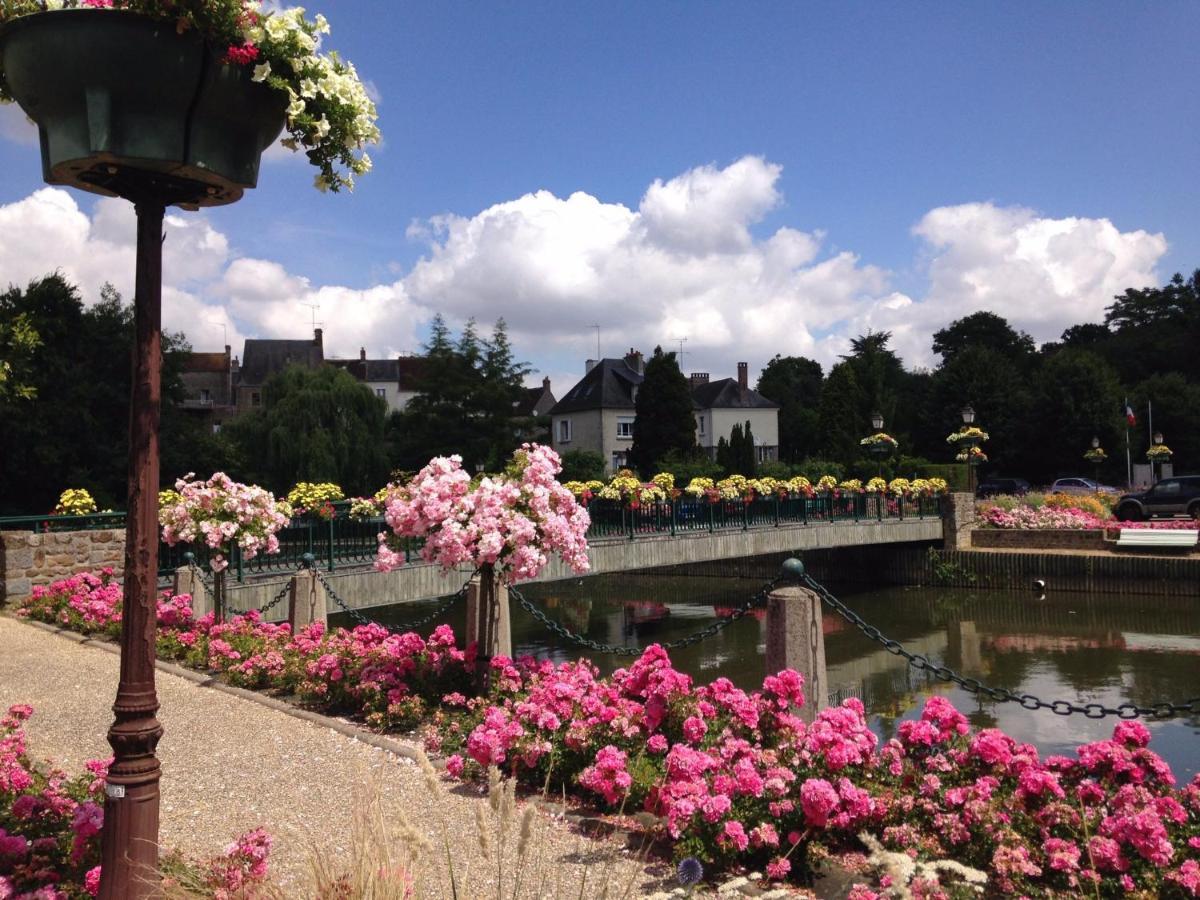 Le Lion Verd Putanges-le-Lac Exterior foto